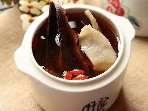茄瓜可以和灵芝汤一起吃,养生佳肴的完美融合